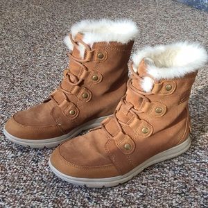 Women’s Sorel Explorer Joan Boot. Size 8.5